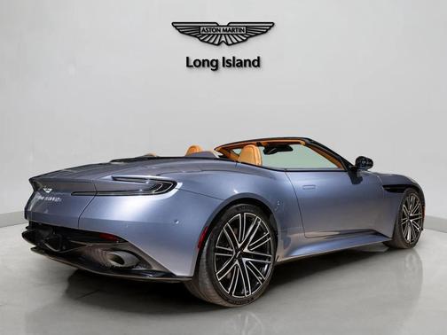 2024 Aston Martin DB12 Volante