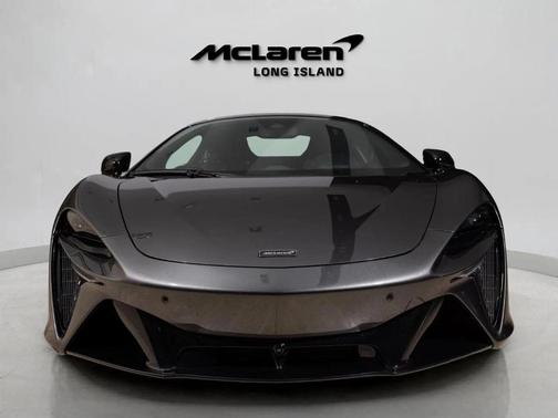 2023 McLaren Artura TechLux