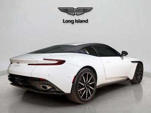 2018 Aston Martin DB11 V12