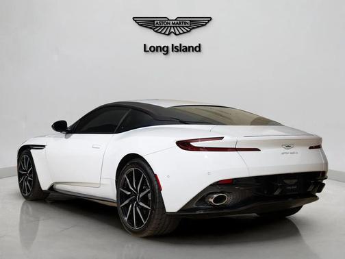 2018 Aston Martin DB11 V12