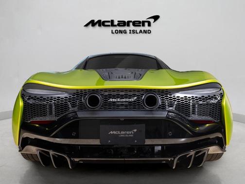 2026 McLaren Artura 
