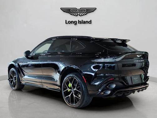 2026 Aston Martin DBX 707