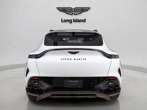 2026 Aston Martin DBX 707