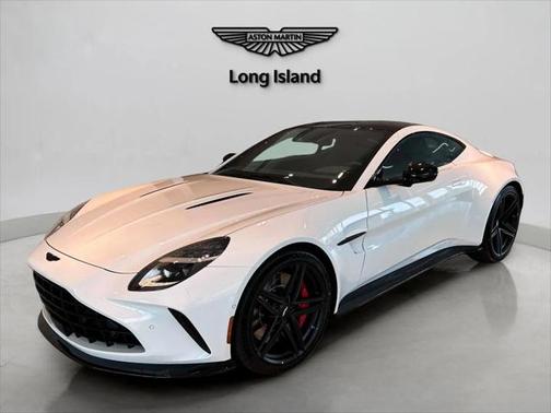 2025 Aston Martin Vantage Base