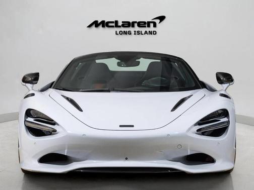 2026 McLaren 750S Base