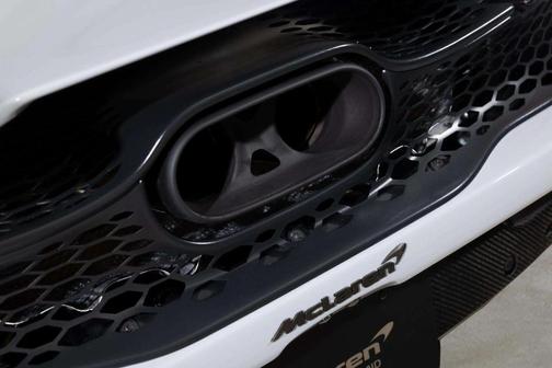 2026 McLaren 750S Base