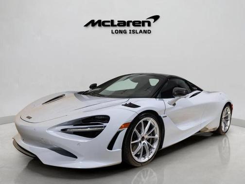 2026 McLaren 750S Base