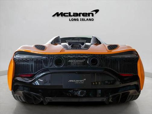 2025 McLaren Artura