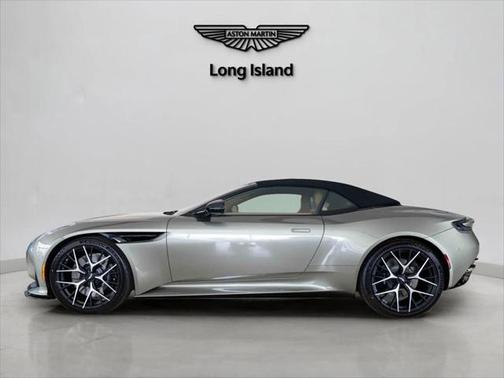 2025 Aston Martin DB12 Volante