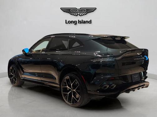 2026 Aston Martin DBX 707