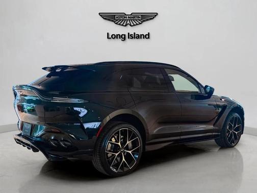 2026 Aston Martin DBX 707