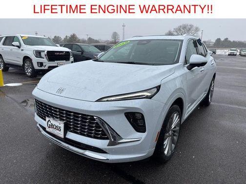 Iridescent White Tricoat 2026 Buick Envision Avenir AWD