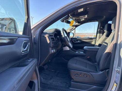 2023 GMC Yukon SLE