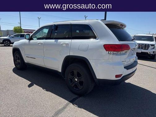 Bright White Clearcoat 2017 Jeep Grand Cherokee Laredo