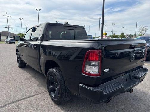 Diamond Black Crystal Pearlcoat 2019 RAM 1500 Big Horn