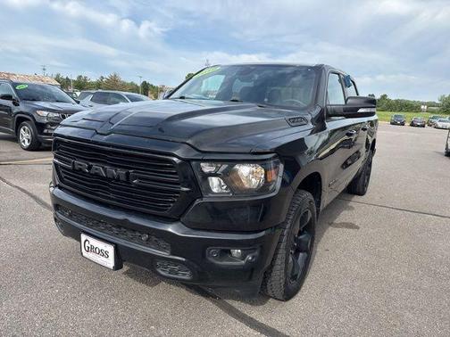 Diamond Black Crystal Pearlcoat 2019 RAM 1500 Big Horn