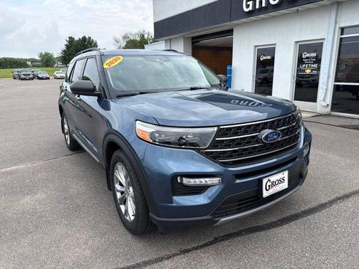 Blue Metallic 2020 Ford Explorer XLT