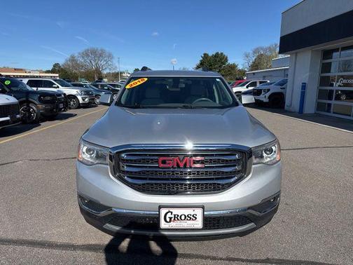 Quicksilver Metallic 2018 GMC Acadia SLE-2