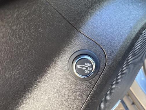 2022 GMC Acadia AWD SLT