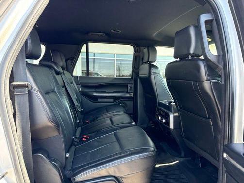 Ingot Silver Metallic 2018 Ford Expedition Max XLT