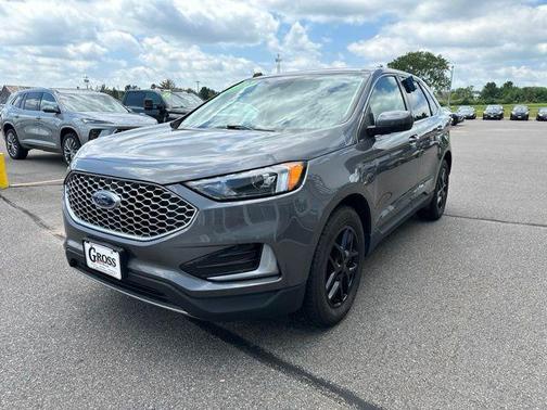 Gray Metallic 2023 Ford Edge SEL