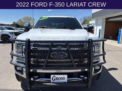 Oxford White 2022 Ford F-350 Lariat
