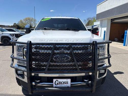 Oxford White 2022 Ford F-350 Lariat