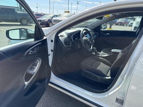 2021 Chevrolet Malibu FWD LT