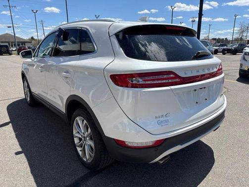 White Platinum Metallic Tri-Coat 2017 Lincoln MKC Select