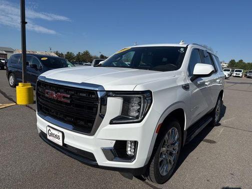 Summit White 2022 GMC Yukon SLE