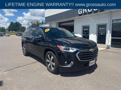 Mosaic Black Metallic 2021 Chevrolet Traverse LT Leather