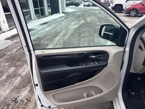 2020 Dodge Grand Caravan SE