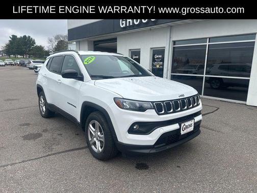 Bright White Clearcoat 2024 Jeep Compass Latitude