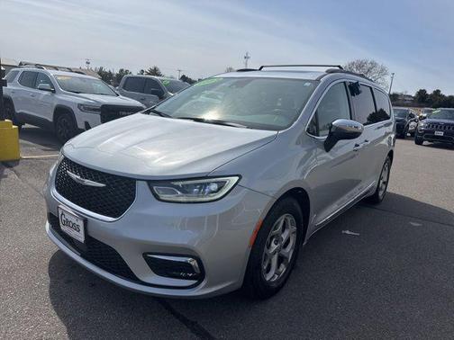 2023 Chrysler Pacifica Limited