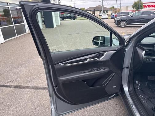 2025 Cadillac XT6 Premium Luxury AWD