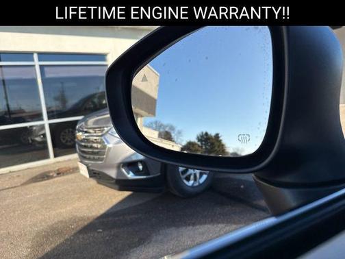 Brilliant Black Crystal Pearlcoat 2023 Chrysler Pacifica Touring L