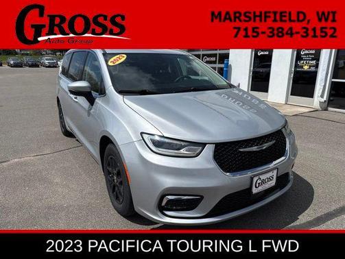 Silver Mist Clearcoat 2023 Chrysler Pacifica Touring L