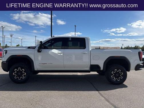 Summit White 2024 GMC Sierra 2500 AT4X