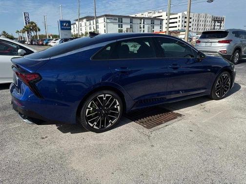 2025 Kia K5 GT