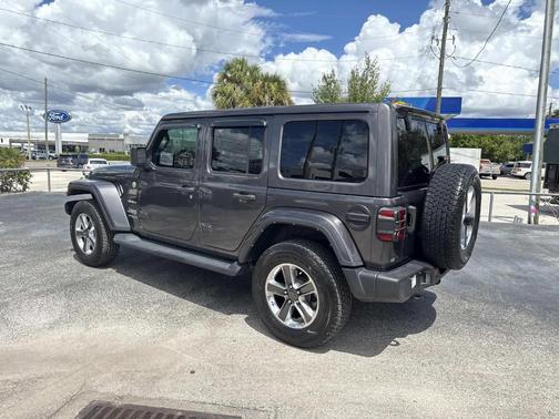 2021 Jeep Wrangler Unlimited Sahara