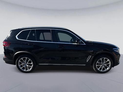 2022 BMW X5 PHEV xDrive45e