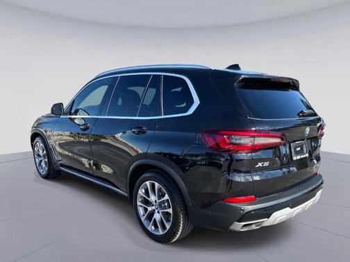 2022 BMW X5 PHEV xDrive45e