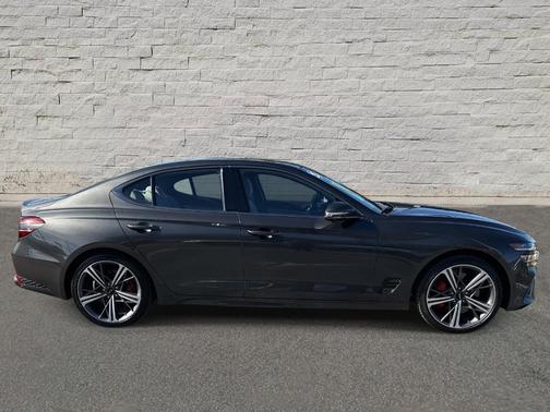 2025 Genesis G70 3.3T Sport Prestige