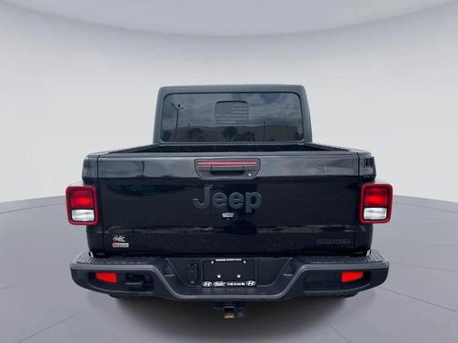 Black Clearcoat 2021 Jeep Gladiator Sport