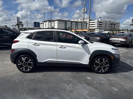 2023 Hyundai KONA Limited