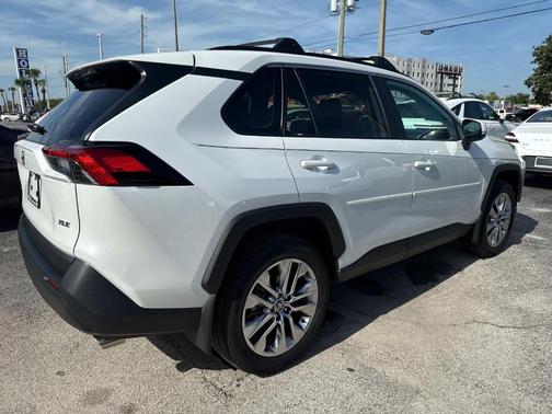 2024 Toyota RAV4 XLE Premium