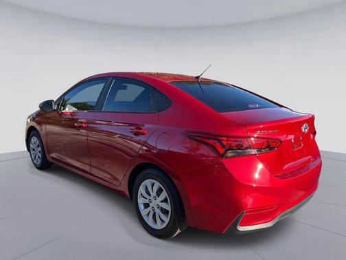 2022 Hyundai Accent SE