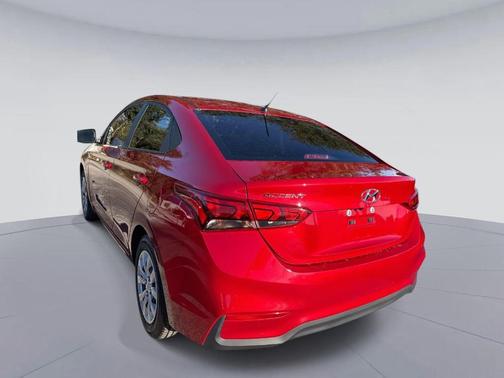 2022 Hyundai Accent SE