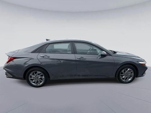 2025 Hyundai ELANTRA HEV Blue