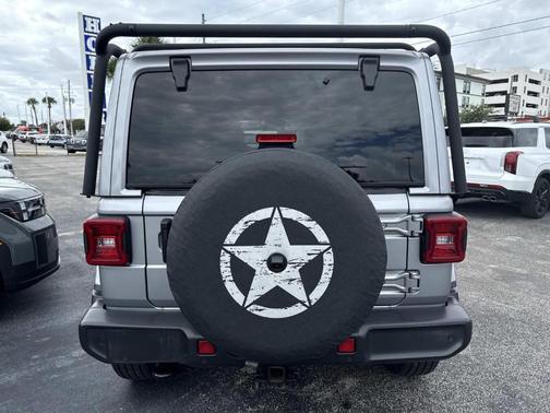 2021 Jeep Wrangler Unlimited Sahara